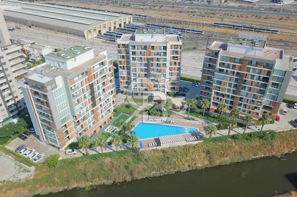 Karşıyaka Mavişehir Modda Eşyalı Kiralık 2+1 Daire