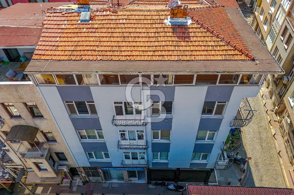 ortaköyde mükemmel konumda satılık bina
