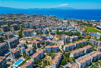 Kuşadası Kadınlar Denizin’de Yatırımlık Fırsat Dubleks Rezidans