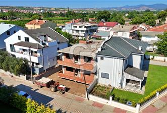 BAYRAMİÇ'TE ARSA İÇERİSİNDE İSTER İKİ AYRI DAİRE İSTER TEK VİLLA