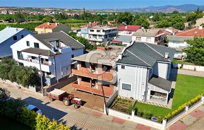 BAYRAMİÇ'TE ARSA İÇERİSİNDE İSTER İKİ AYRI DAİRE İSTER TEK VİLLA