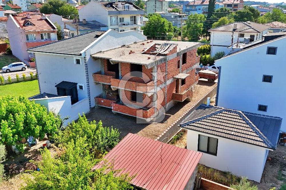 BAYRAMİÇ'TE ARSA İÇERİSİNDE İSTER İKİ AYRI DAİRE İSTER TEK VİLLA
