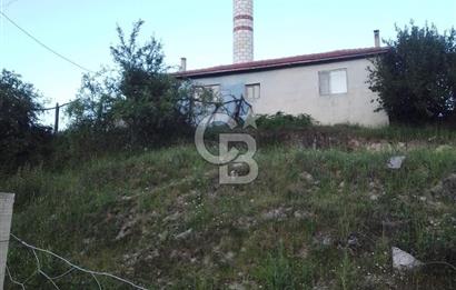 YENİCE NAMAZGAHTA İÇERİSİNDE EV BULUNAN ARSA