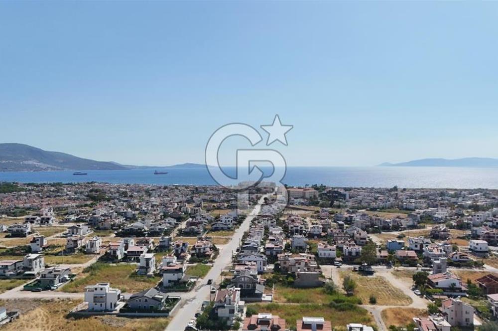 Dikili Cumhuriyet Mah. Çetin Emeç'te Satılık Müstakil 4+1 Villa