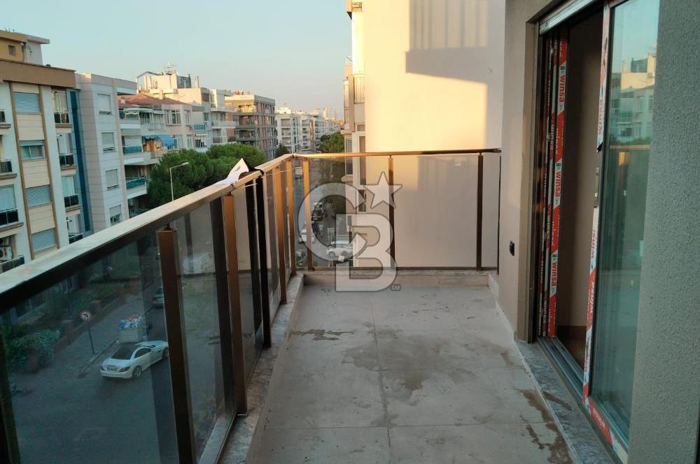 KARŞIYAKA BOSTANLI'DA SATILIK 3+1 SIFIR DAİRE