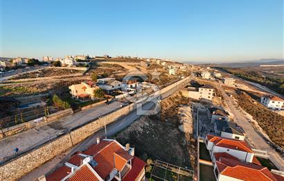 Villakent 1 Dönüm İçinde 210 Mtkr Satılık 4+2 Taş Villa Müstakil