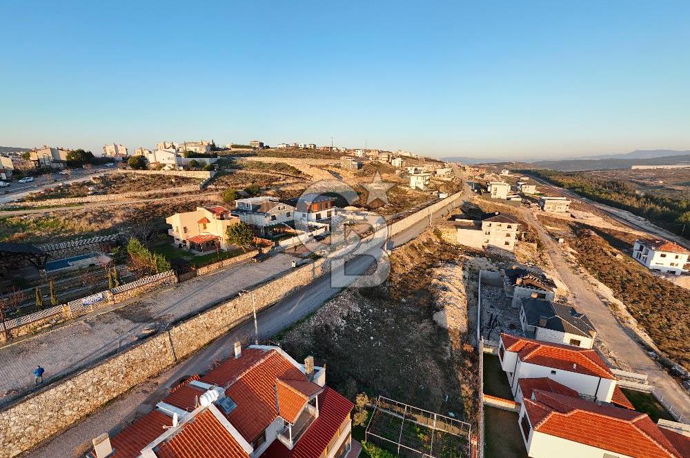 Villakent 1 Dönüm İçinde 210 Mtkr Satılık 4+2 Taş Villa Müstakil