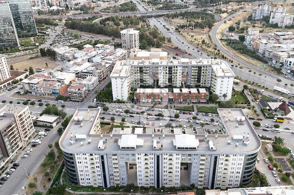 Karşıyaka Örnekköy Saklıbahçe Evleri Havuz Üstü Satılık 3+1