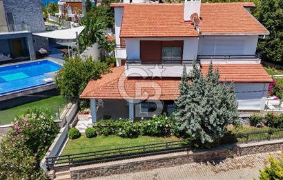 Çeşme Ardıç'ta Sahile Yakın 3+1 Dubleks Villa