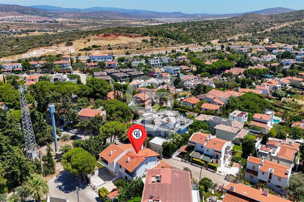 Çeşme Ardıç'ta Sahile Yakın 3+1 Dubleks Villa