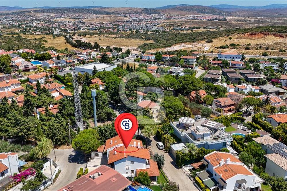 Çeşme Ardıç'ta Sahile Yakın 3+1 Dubleks Villa