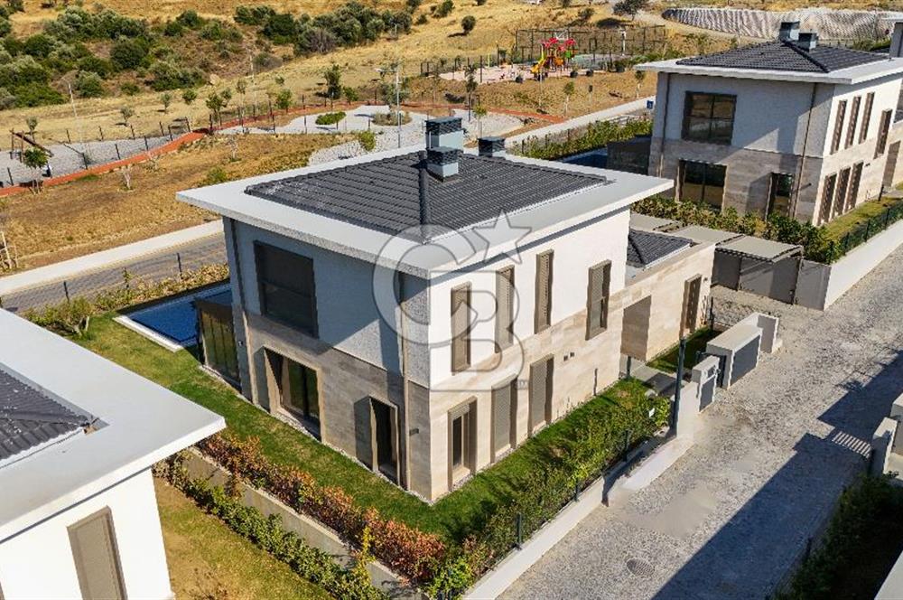 Folkart Country Urla da 4+1 Müstakil Havuzlu Dubleks Villa