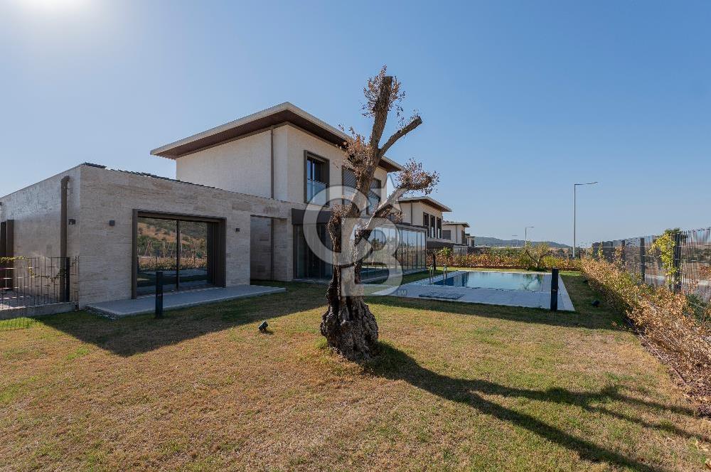 Folkart Country Urla da 4+1 Müstakil Havuzlu Dubleks Villa