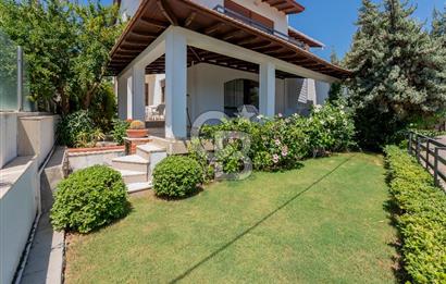 Çeşme Ardıç'ta Sahile Yakın 3+1 Dubleks Villa