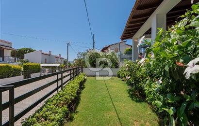 Çeşme Ardıç'ta Sahile Yakın 3+1 Dubleks Villa
