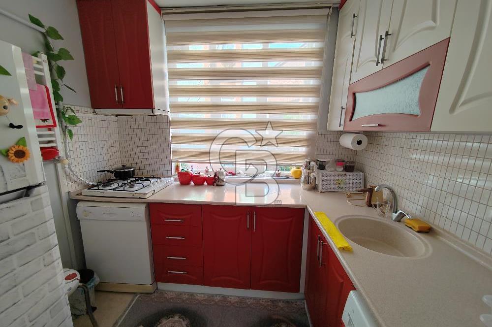 Darıca İstasyon Cd. Kültür Mrk. yakın SATILIK 3 Katlı Bahçeli EV