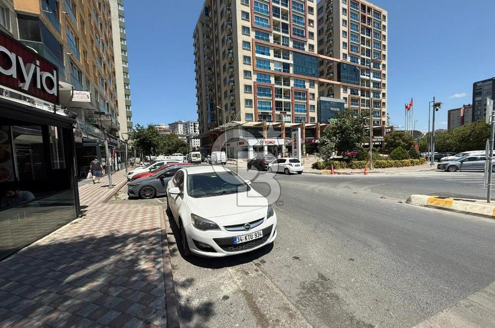 CUMHURİYET'TE E-5 YANI ANA CADDE ÜZERİ YATIRIMLIK SATILIK DÜKKAN