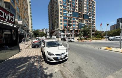 CUMHURİYET'TE E-5 YANI ANA CADDE ÜZERİ YATIRIMLIK SATILIK DÜKKAN
