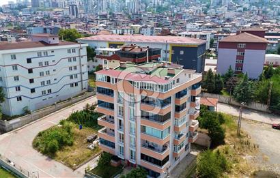 CANİKTE DENİZ MANZARALI İYİ KONUMDA KİRALIK DAİRE 