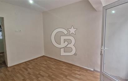 BORNOVA ÇAMDİBİ SATILIK İYİ KOMUMDA DÜKKAN