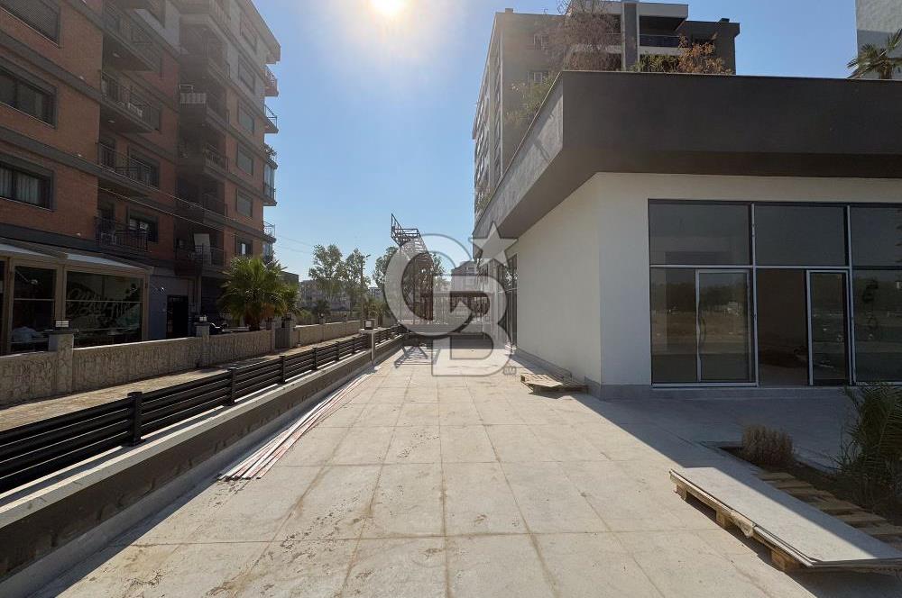 ATAŞEHİR'DE ANAYOL ÜZERİ YÜKSEK MÜŞTERİ POTANSİYELLİ KONUMDA İŞYERİ 