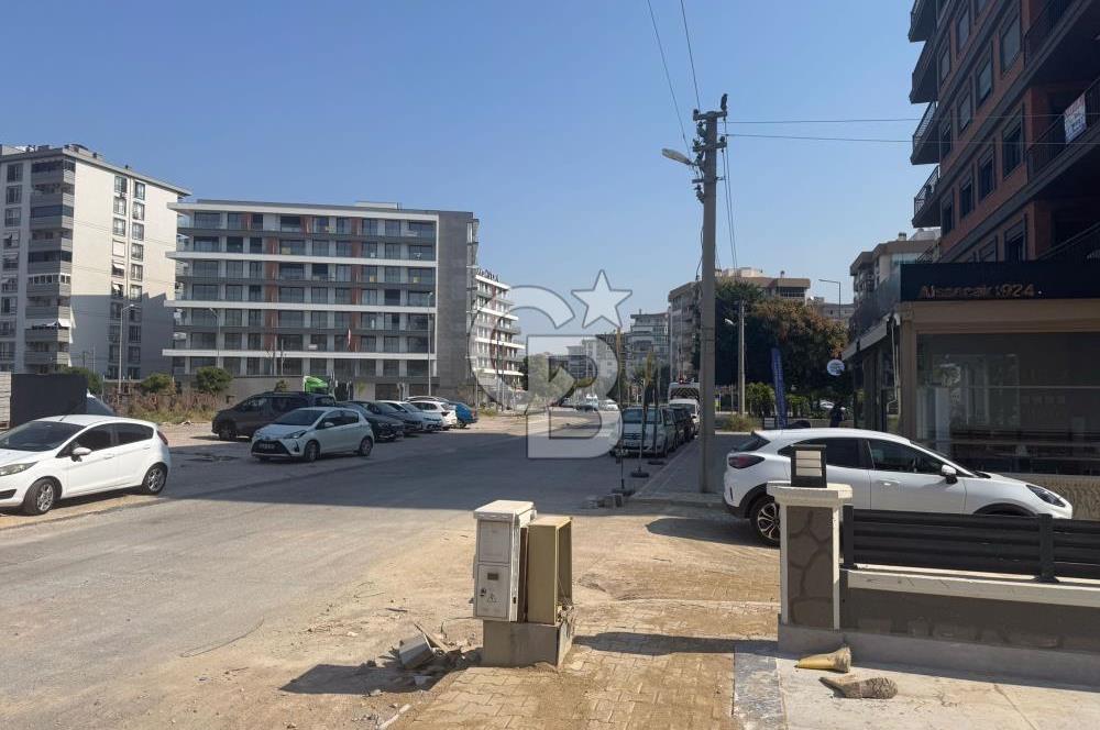 ATAŞEHİR'DE ANAYOL ÜZERİ YÜKSEK MÜŞTERİ POTANSİYELLİ KONUMDA İŞYERİ 