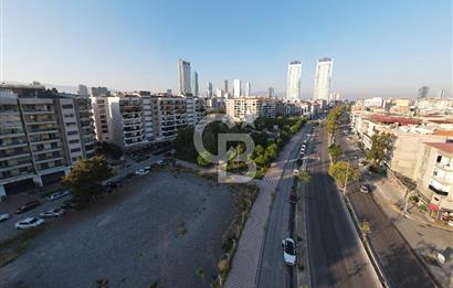 Bayraklı Mansuroğlu Kavuklar Martı Apt Satılık 4+1 Daire