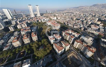 Bayraklı Mansuroğlu Kavuklar Martı Apt Satılık 4+1 Daire