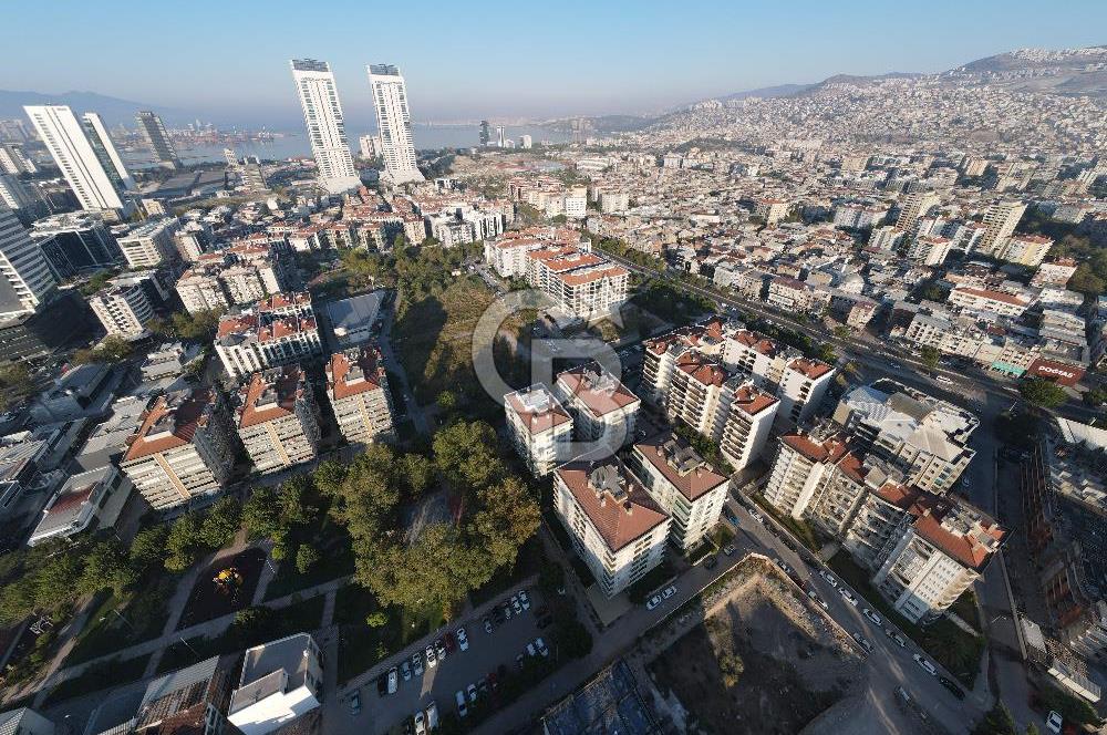 Bayraklı Mansuroğlu Kavuklar Martı Apt Satılık 4+1 Daire