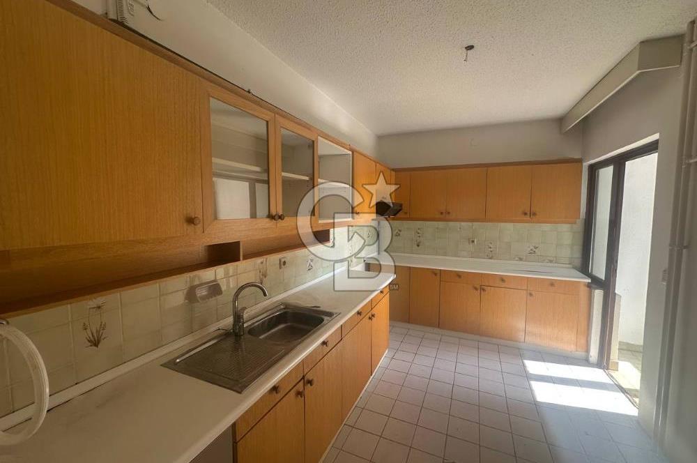 Ümit Mah., Çınar Sitesinde 9.Kat, 155 m², Kiralık 4+1