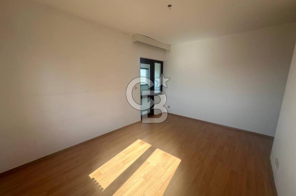 Ümit Mah., Çınar Sitesinde 9.Kat, 155 m², Kiralık 4+1