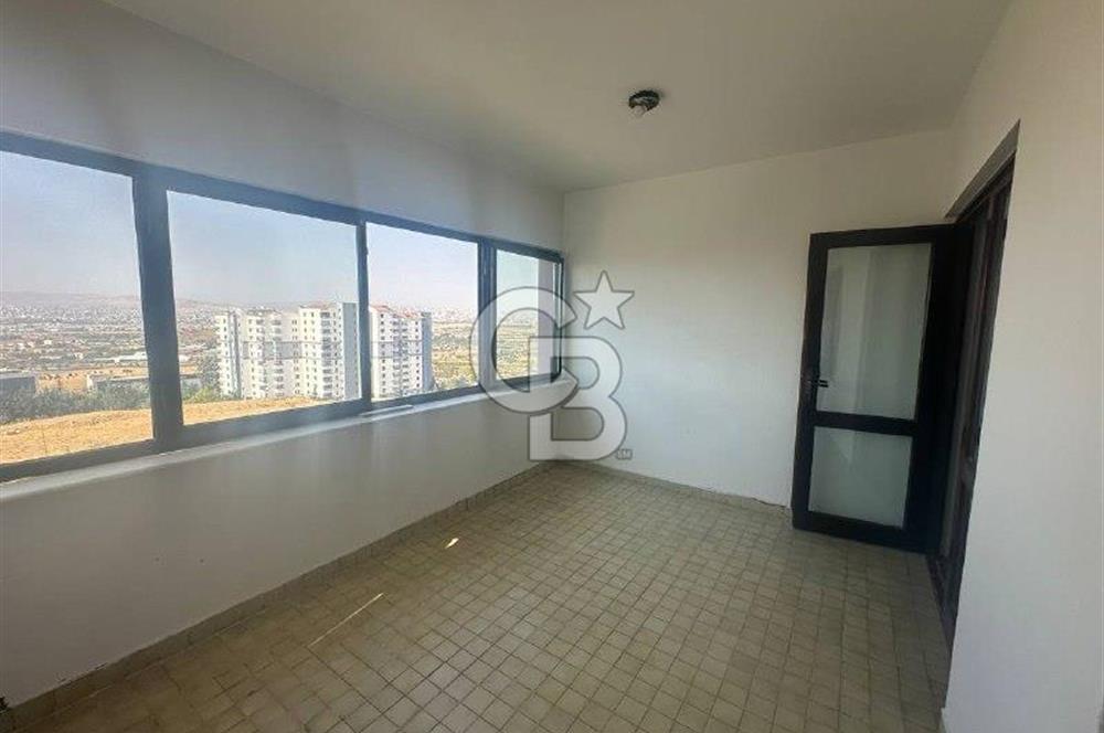 Ümit Mah., Çınar Sitesinde 9.Kat, 155 m², Kiralık 4+1