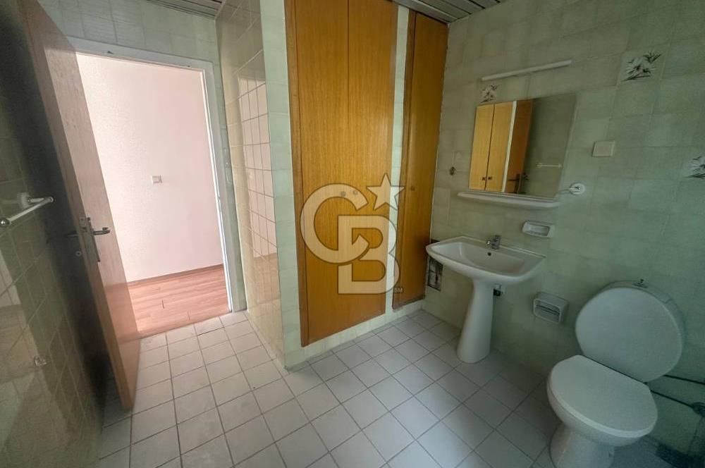 Ümit Mah., Çınar Sitesinde 9.Kat, 155 m², Kiralık 4+1