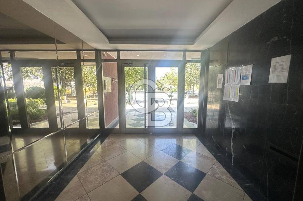 Ümit Mah., Çınar Sitesinde 9.Kat, 155 m², Kiralık 4+1