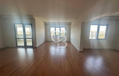 Ümit Mah., Çınar Sitesinde 9.Kat, 155 m², Kiralık 4+1