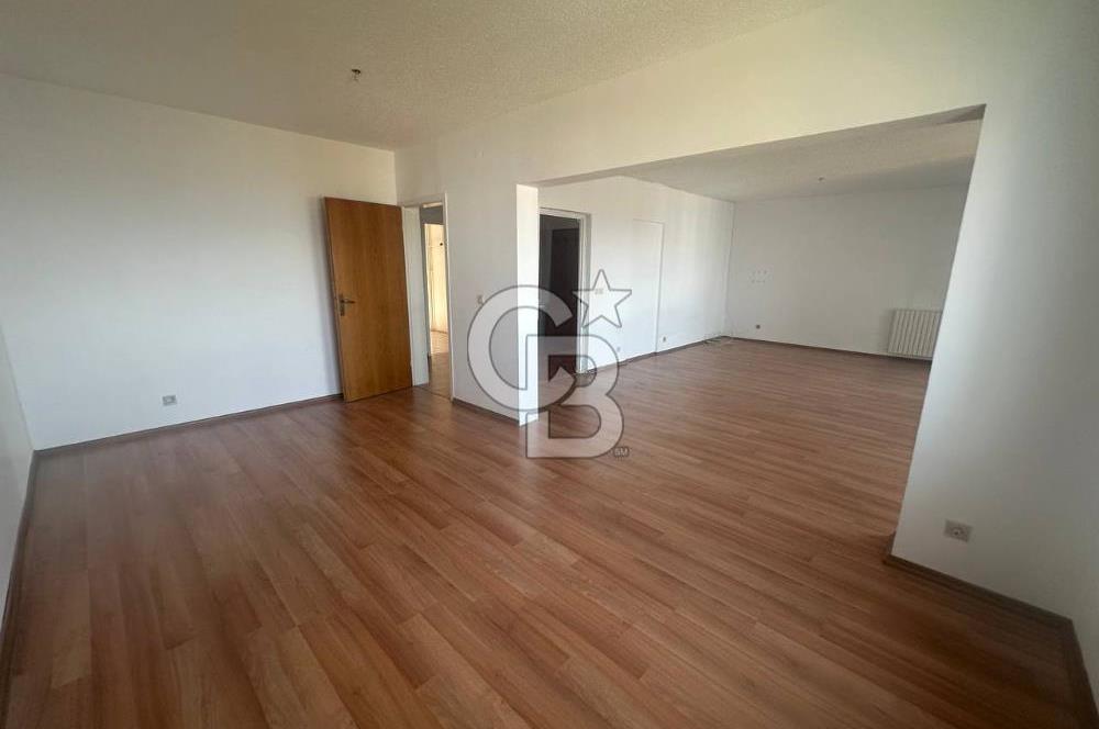 Ümit Mah., Çınar Sitesinde 9.Kat, 155 m², Kiralık 4+1