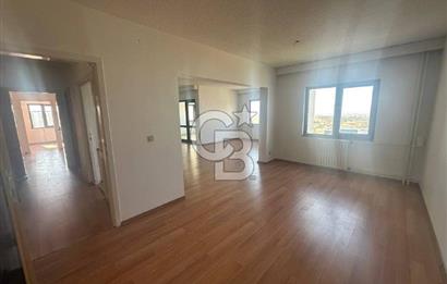 Ümit Mah., Çınar Sitesinde 9.Kat, 155 m², Kiralık 4+1