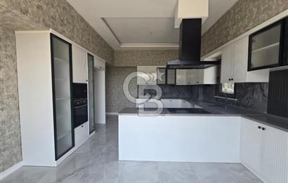 COLDWELL BANKER'DAN LÜKS VE KONFORUN BİRLEŞTİĞİ SATILIK 7+1 VİLLA