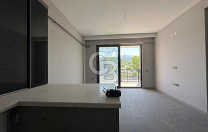ATAKUM ÇAKIRLAR ANAYOLA CEPHE HAVUZLU SİTE İÇİ 1+1 SATILIK DAİRE