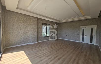 COLDWELL BANKER'DAN LÜKS VE KONFORUN BİRLEŞTİĞİ SATILIK 7+1 VİLLA