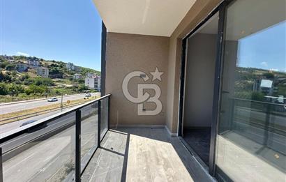 ATAKUM ÇAKIRLAR ANAYOLA CEPHE HAVUZLU SİTE İÇİ 1+1 SATILIK DAİRE
