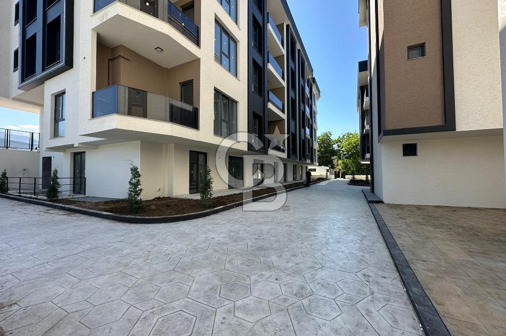 ATAKUM ÇAKIRLAR ANAYOLA CEPHE HAVUZLU SİTE İÇİ 1+1 SATILIK DAİRE