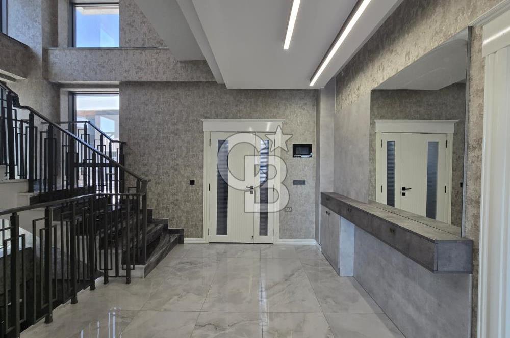 COLDWELL BANKER'DAN LÜKS VE KONFORUN BİRLEŞTİĞİ SATILIK 7+1 VİLLA