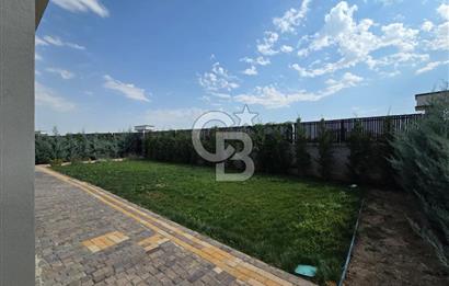 COLDWELL BANKER'DAN LÜKS VE KONFORUN BİRLEŞTİĞİ SATILIK 7+1 VİLLA