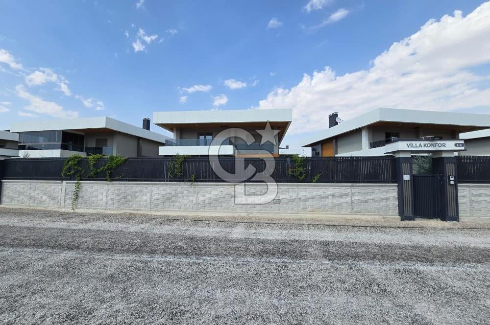 COLDWELL BANKER'DAN LÜKS VE KONFORUN BİRLEŞTİĞİ SATILIK 7+1 VİLLA