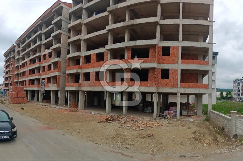 ŞİRİNEVLERDE SATILIK 1500 METREKARE İŞYERİ