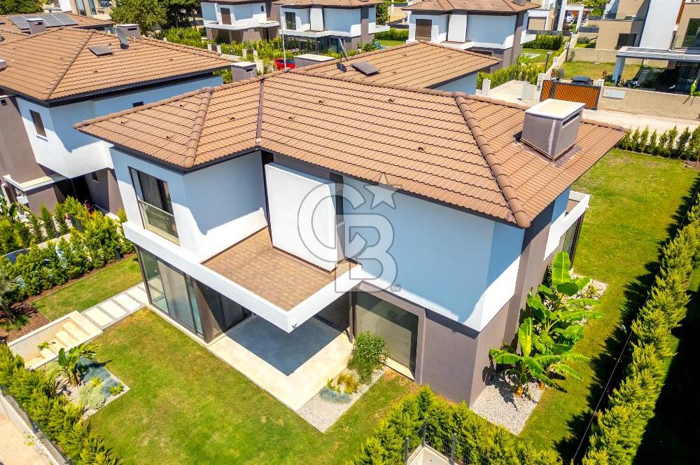GÜZELBAHÇE YELKİ GARDENİA 33 SİTESİNDE SATILIK 5+1 VİLLA