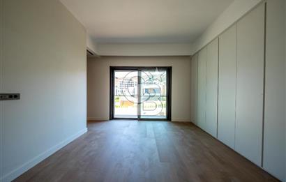 GÜZELBAHÇE YELKİ GARDENİA 33 SİTESİNDE SATILIK 5+1 VİLLA