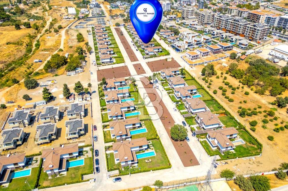 GÜZELBAHÇE YELKİ GARDENİA 33 SİTESİNDE SATILIK 5+1 VİLLA