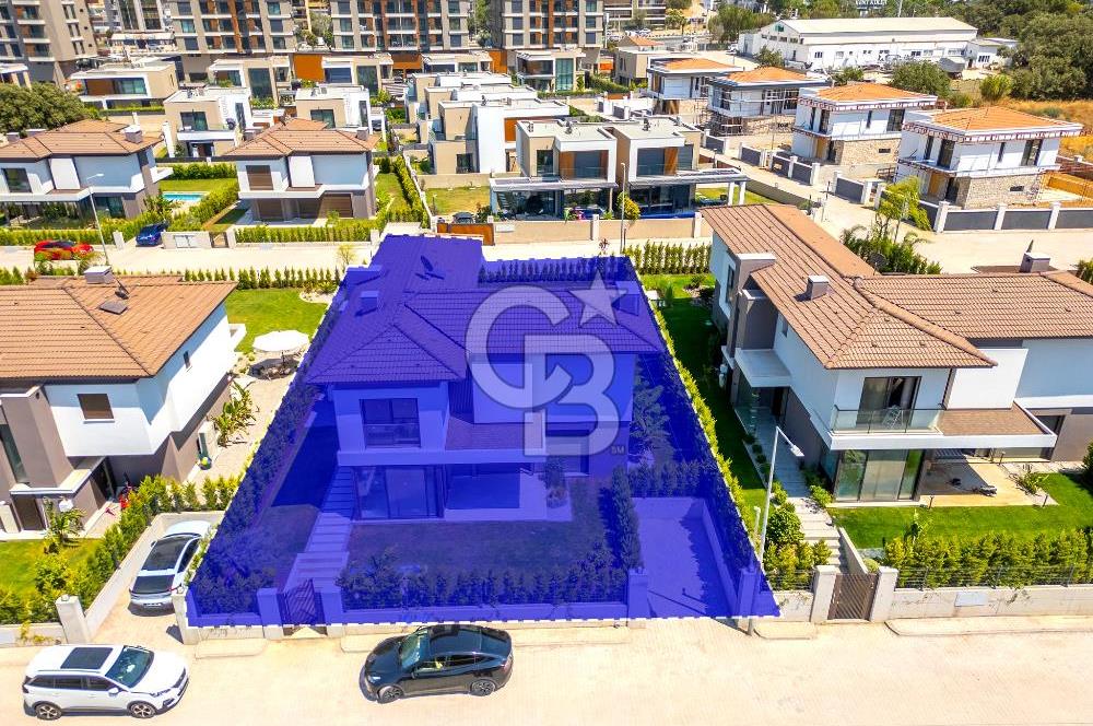 GÜZELBAHÇE YELKİ GARDENİA 33 SİTESİNDE SATILIK 5+1 VİLLA